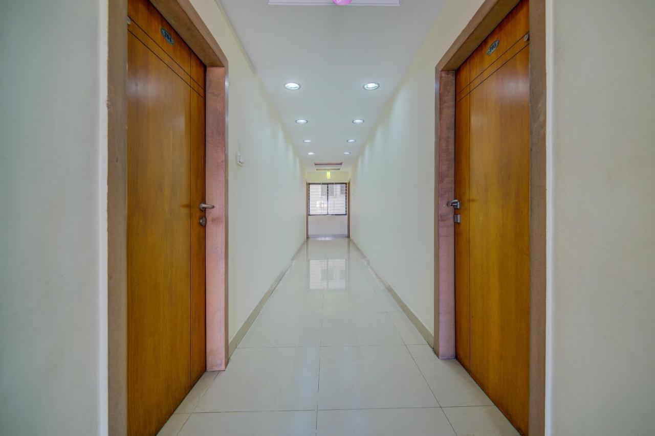 Oyo 18431 Hotel Celestee Grand 海得拉巴 外观 照片