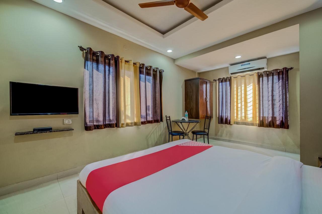 Oyo 18431 Hotel Celestee Grand 海得拉巴 外观 照片